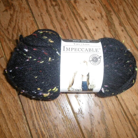 1 Skein Loops & Threads Impeccable Yarn - Color Charcoal Tweed - 190 yds. - Picture 1 of 1